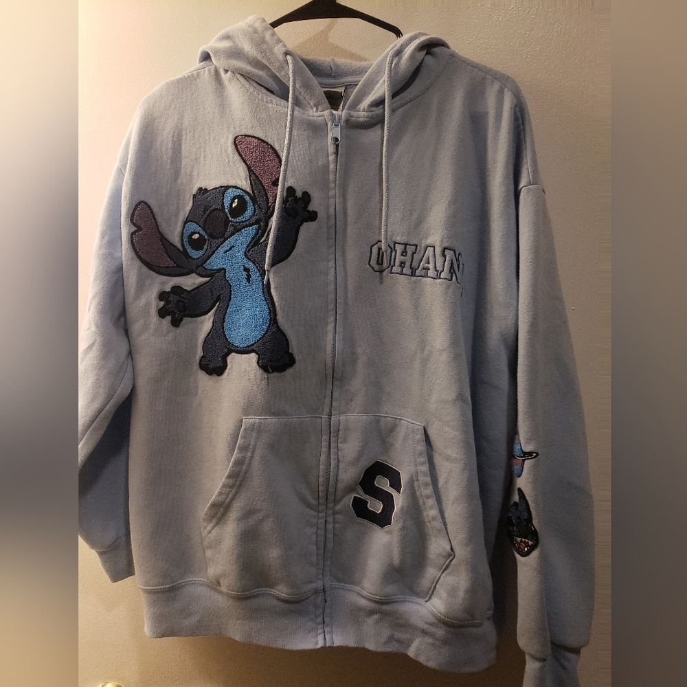Disney official Stitch embroidered sweater